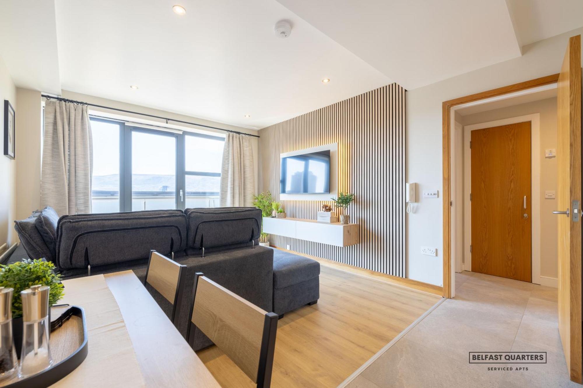 Quarters 3rd Floor Gem * Belfast